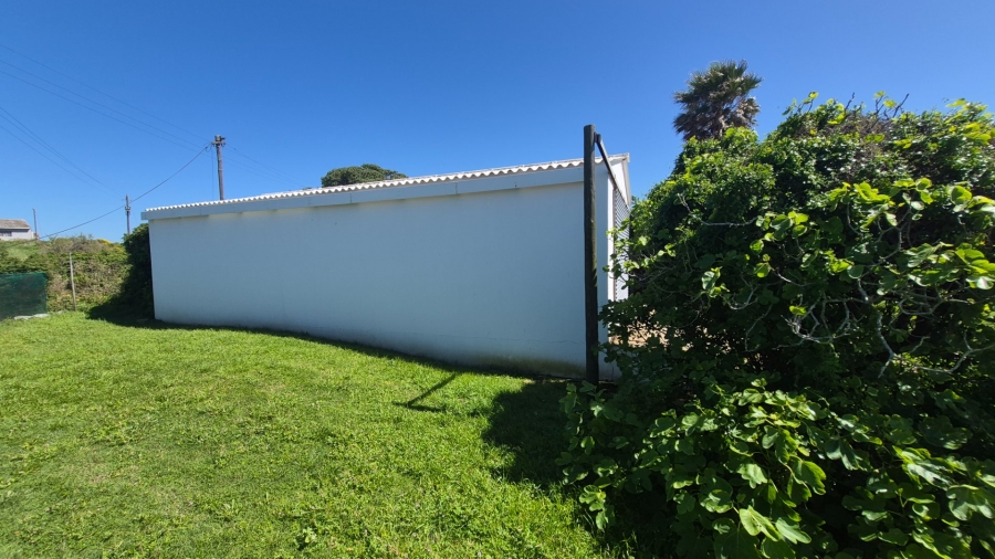 3 Bedroom Property for Sale in Vleesbaai Western Cape